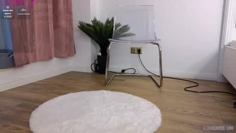 Emma online show from 10.22.25