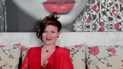Snapshot of illegalbeauty87 chatting on 03.04.25 Ingrid or more easier...Miss GoDDess Mistress online show from 03.04.25