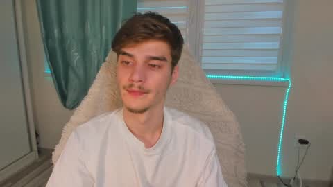 Snapshot of illusions888 chatting on 01.27.25 D-Illusion online show from 01.27.25