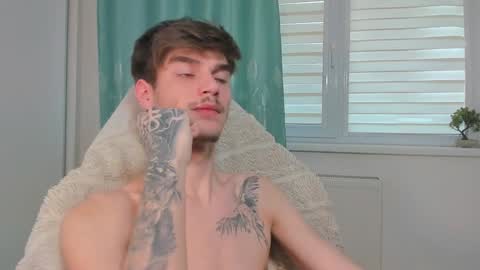 Snapshot of illusions888 chatting on 01.30.25 D-Illusion online show from 01.30.25