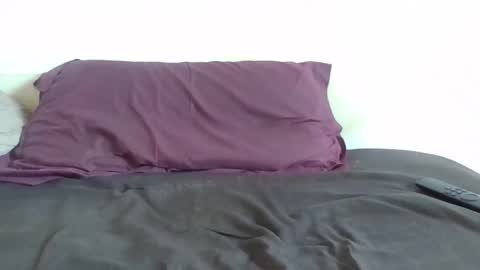 Snapshot of iluchans chatting on 12.19.24 Illuchans online show from 12.19.24