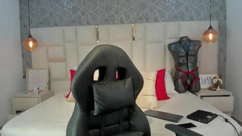 Alaya online show from 02.03.26