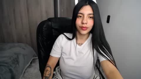 Snapshot of im_alyn chatting on 07.27.26 Alyn online show from 07.27.26