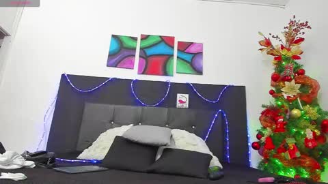 Snapshot of im_angels7 chatting on 12.11.24 Angela online show from 12.11.24