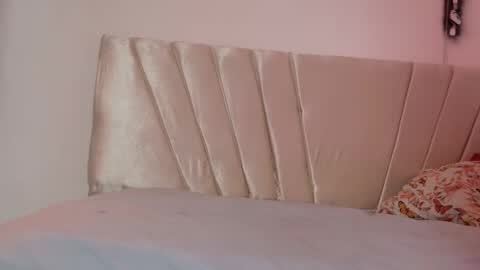 aurora online show from 10.17.25