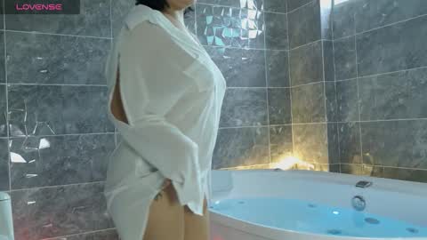 aurora online show from 12.14.25