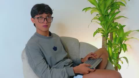 Snapshot of im_erick chatting on 05.13.26 Erick online show from 05.13.26