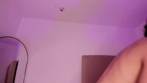 Perseo - Help me with 50 thumbs up online show from 02.22.26