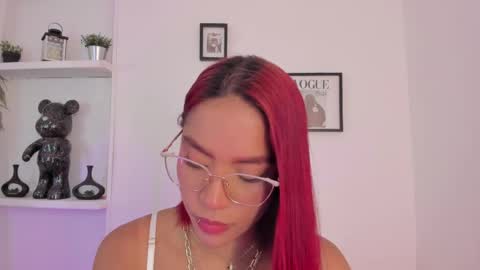 Snapshot of im_scarlett__ chatting on 05.02.26 scarlett online show from 05.02.26