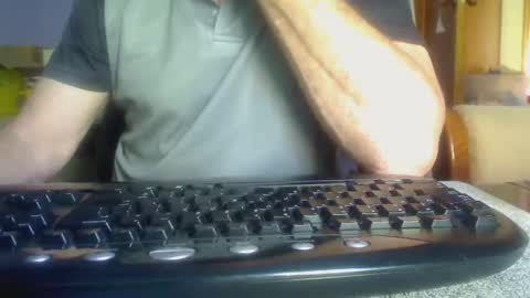 Snapshot of imaussiechris chatting on 02.02.25 Aussie Guy online show from 02.02.25