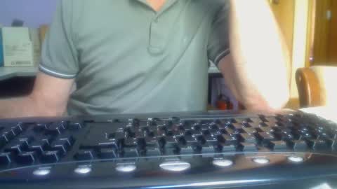 Snapshot of imaussiechris chatting on 02.20.25 Aussie Guy online show from 02.20.25