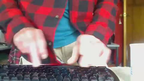 Snapshot of imaussiechris chatting on 10.19.25 Aussie Guy online show from 10.19.25