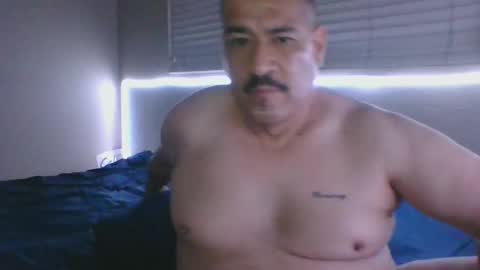 Snapshot of imbackmandosuknw chatting on 12.23.24 imbackmandosuknw online show from 12.23.24