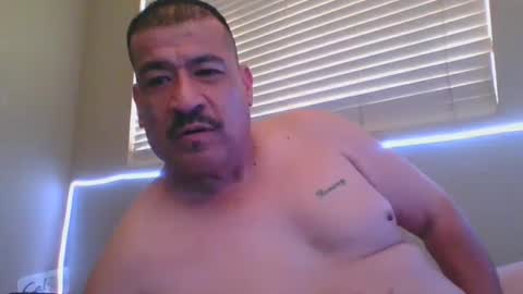 Snapshot of imbackmandosuknw chatting on 01.02.25 imbackmandosuknw online show from 01.02.25