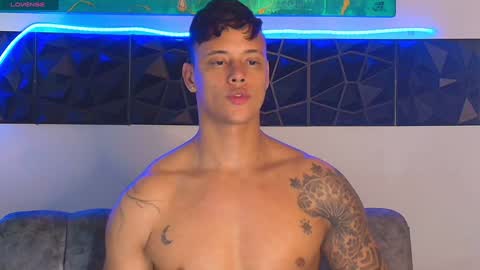 Snapshot of imconor chatting on 12.04.24 imconor online show from 12.04.24