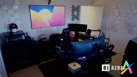 Snapshot of imdjazra chatting on 02.05.25 DJ Azra online show from 02.05.25