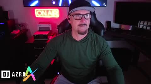 Snapshot of imdjazra chatting on 02.07.25 DJ Azra online show from 02.07.25