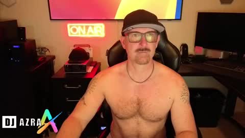 Snapshot of imdjazra chatting on 02.16.25 DJ Azra online show from 02.16.25