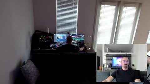 Snapshot of imdjazra chatting on 09.28.25 DJ Azra online show from 09.28.25