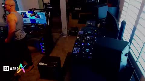 DJ Azra online show from 12.19.25
