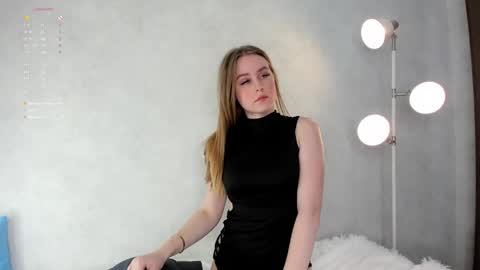 Snapshot of imjustsayingthata chatting on 01.07.25 imjustsayingthata online show from 01.07.25