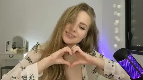 Snapshot of imkeira chatting on 01.15.25 ImKeira online show from 01.15.25
