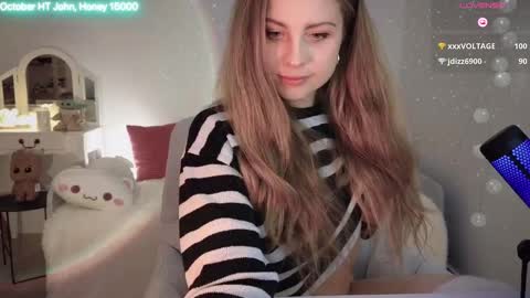 Snapshot of imkeira chatting on 10.10.25 ImKeira online show from 10.10.25
