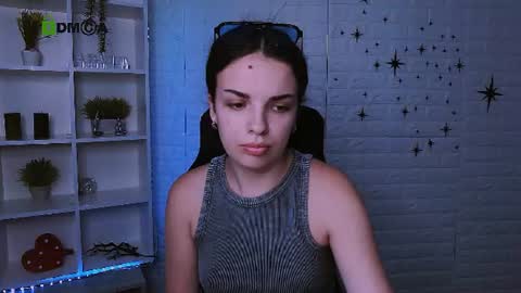 Snapshot of imleylaa chatting on 06.25.26 Leyla online show from 06.25.26