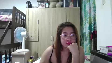 Snapshot of immaculate02 chatting on 02.19.25 Immaculate02 online show from 02.19.25