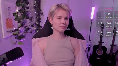 Mia online show from 03.09.25