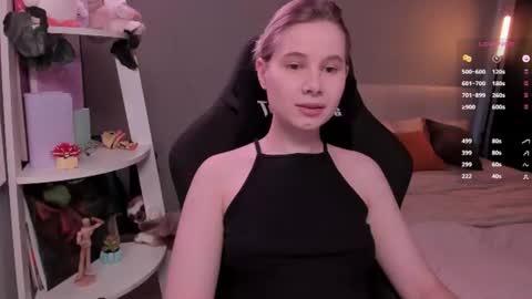 Mia online show from 07.06.26