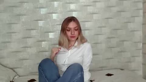 Snapshot of impoppie chatting on 07.27.26 Sonya online show from 07.27.26
