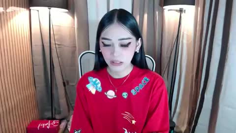 Snapshot of imyourlegalbaby chatting on 01.09.26 Aki online show from 01.09.26