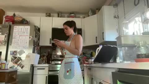 InBedWithLexi online show from 11.27.25