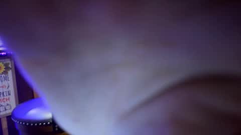 Snapshot of incognitocameltoe chatting on 10.16.25 incognitocameltoe online show from 10.16.25