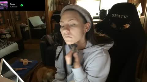 Snapshot of incognitoqueen chatting on 05.26.26 Carter online show from 05.26.26