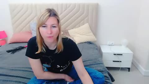 incredible_ariela online show from 05.20.26