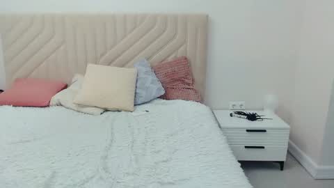 incredible_ariela online show from 07.02.26