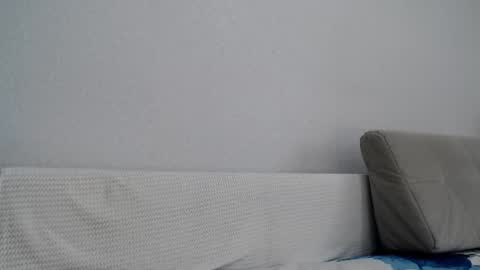 Della online show from 02.21.25