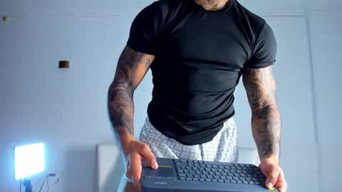 Snapshot of independent_project chatting on 02.15.26 Jacobo online show from 02.15.26