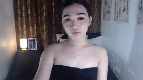 indestructabletrixie online show from 01.06.25