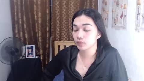 indestructabletrixie online show from 01.22.25