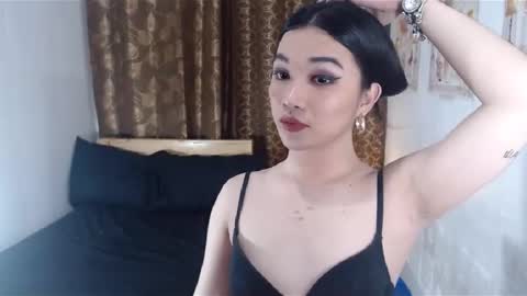 indestructabletrixie online show from 01.24.25