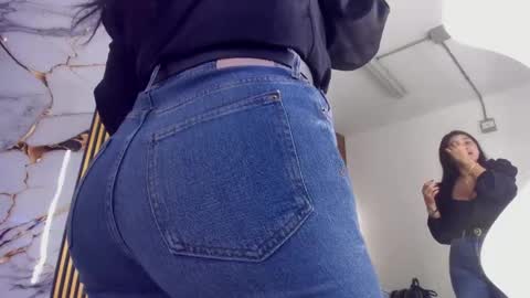 Snapshot of indi_catalina chatting on 04.21.26 Indi Catalina online show from 04.21.26