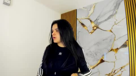 Snapshot of indi_catalina chatting on 05.26.26 Indi Catalina online show from 05.26.26
