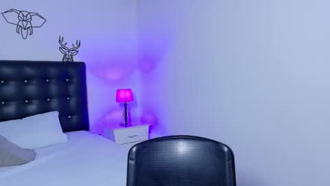 Snapshot of indian_delight18 chatting on 02.22.25 indian_delight18 online show from 02.22.25