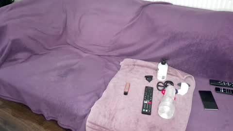 Snapshot of indian_exhibitionist chatting on 12.26.24 indian_exhibitionist online show from 12.26.24