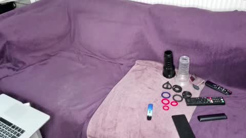 Snapshot of indian_exhibitionist chatting on 12.30.24 indian_exhibitionist online show from 12.30.24