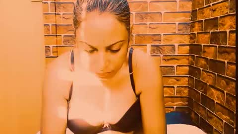 Snapshot of indian_spice_girl chatting on 06.05.26 indian_spice_girl online show from 06.05.26
