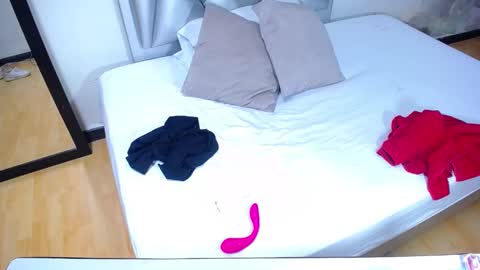 Snapshot of indian_whore18 chatting on 02.13.25 indian_whore18 online show from 02.13.25